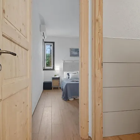 Iris 5- Terza By Interhome גולפו אראנצ'י